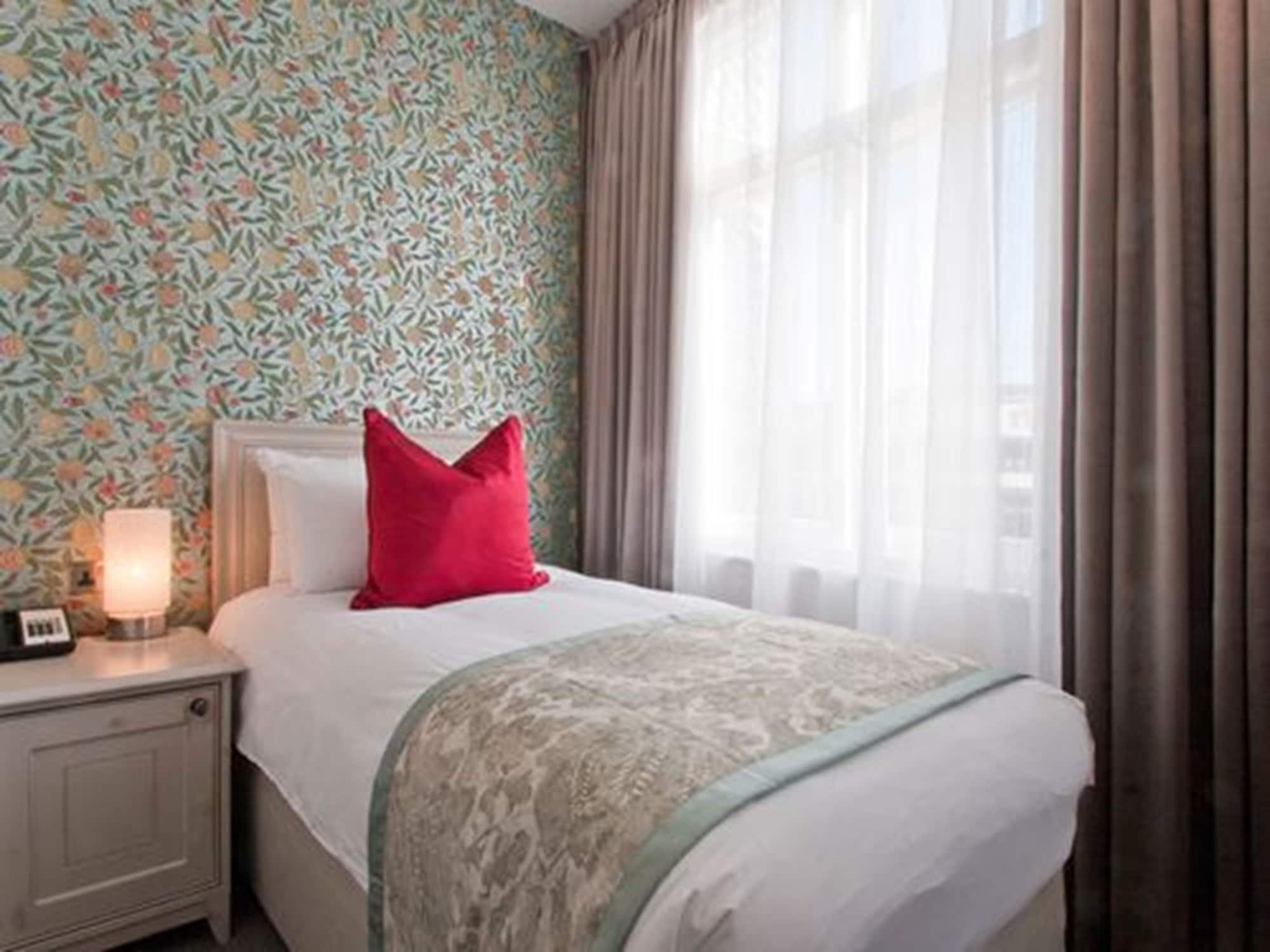 W12 Rooms Лондон Екстериор снимка