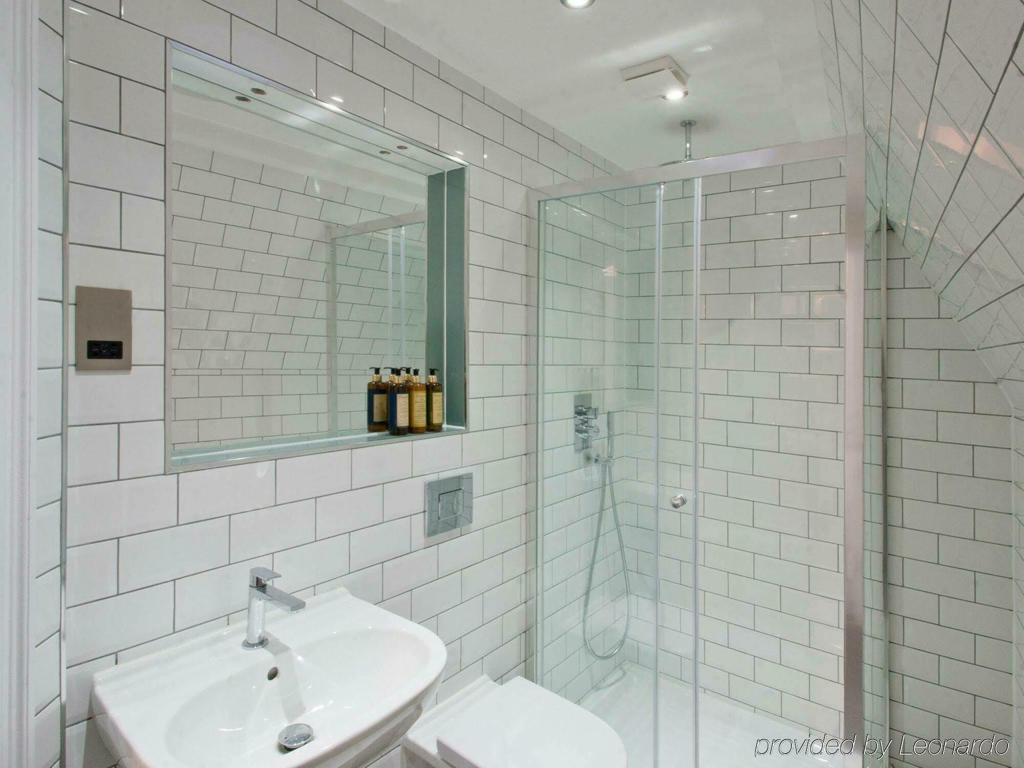 W12 Rooms Лондон Екстериор снимка